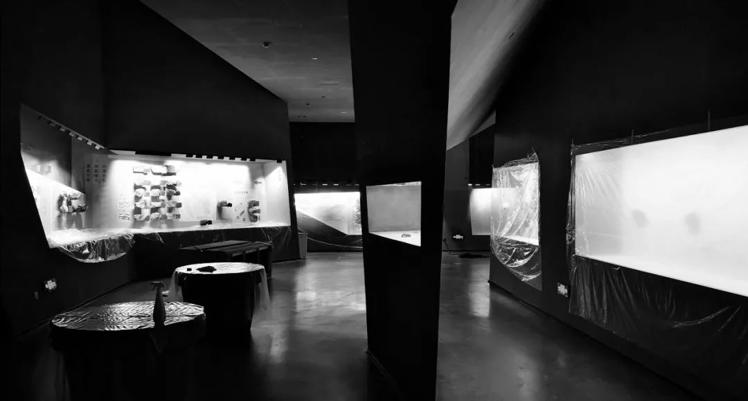 博物馆现有馆藏文物近万件,集中展示和讲述从天外陨石,岩矿化石,石器