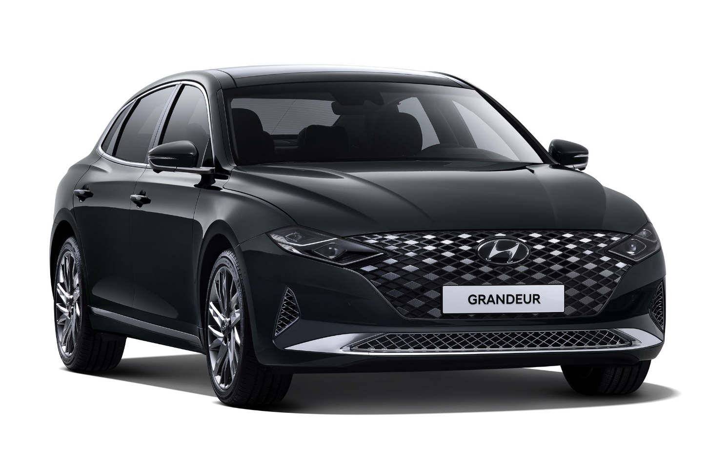 现代azera新款来袭全新设计更动感国内上市无望