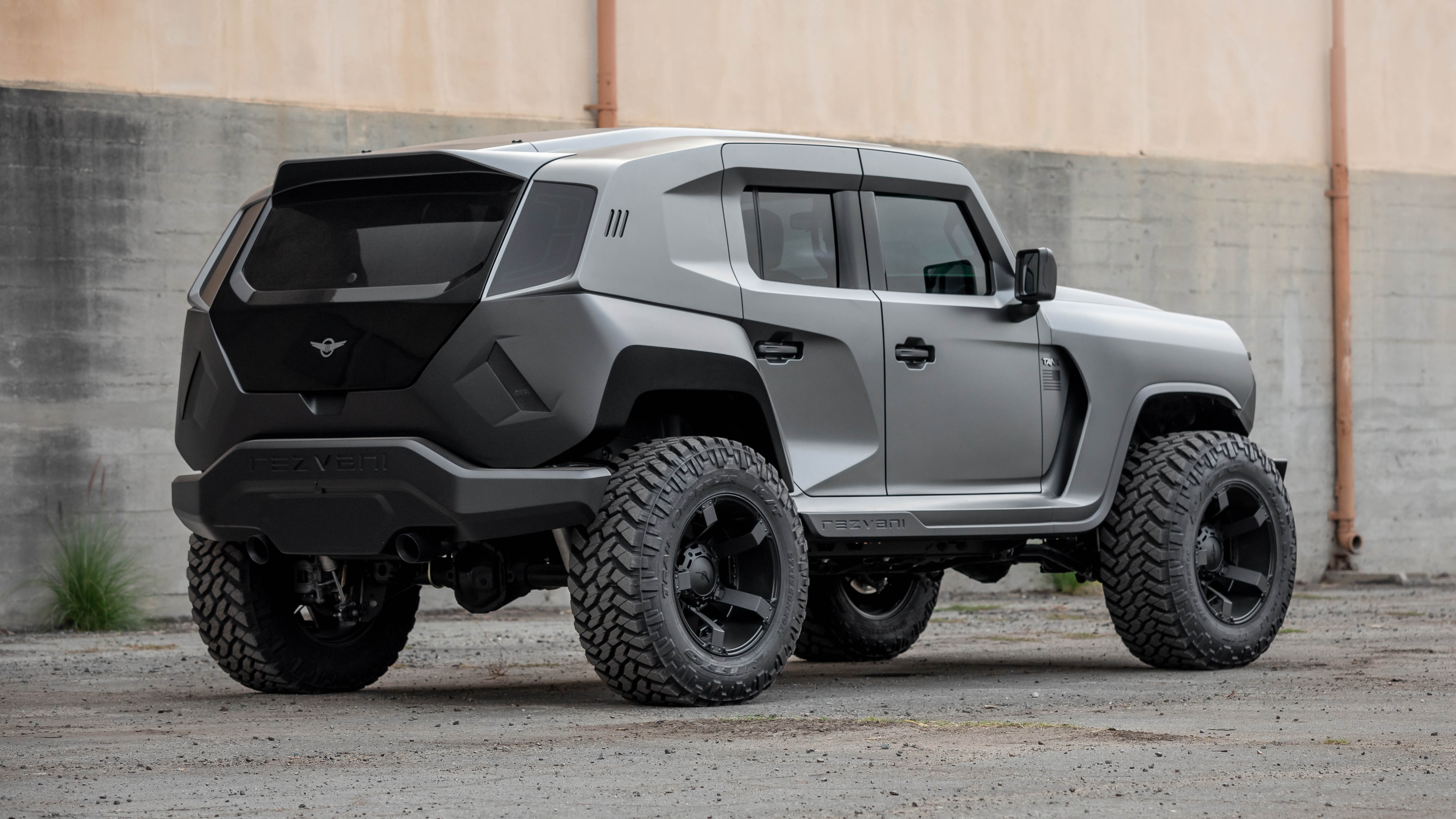 rezvani tank图片