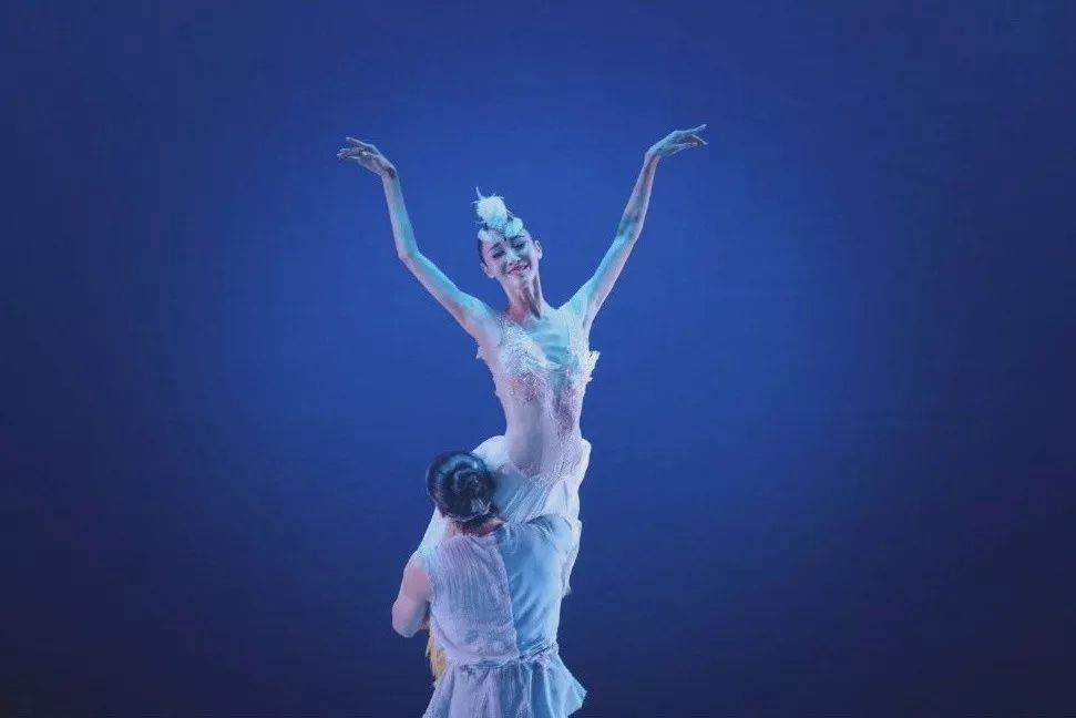 上海歌舞团首席朱洁静对话自己舞者的生活应该是怎样的