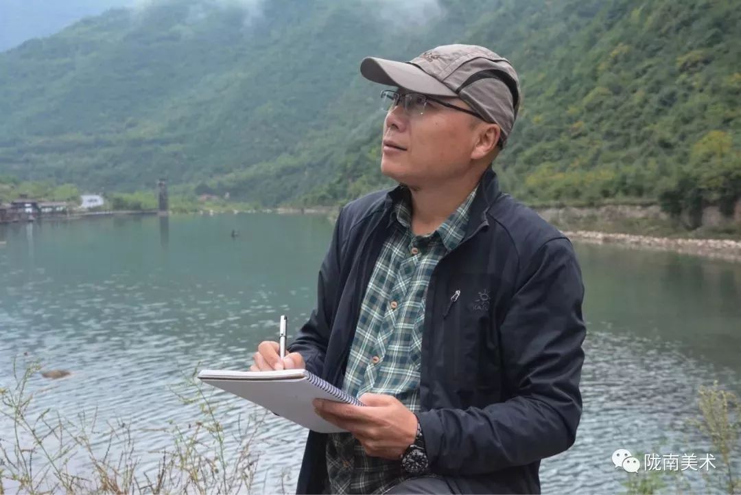 市美术家协会秘书长陇南美术馆(陇南书画院)负责人《家山祥瑞通世界》