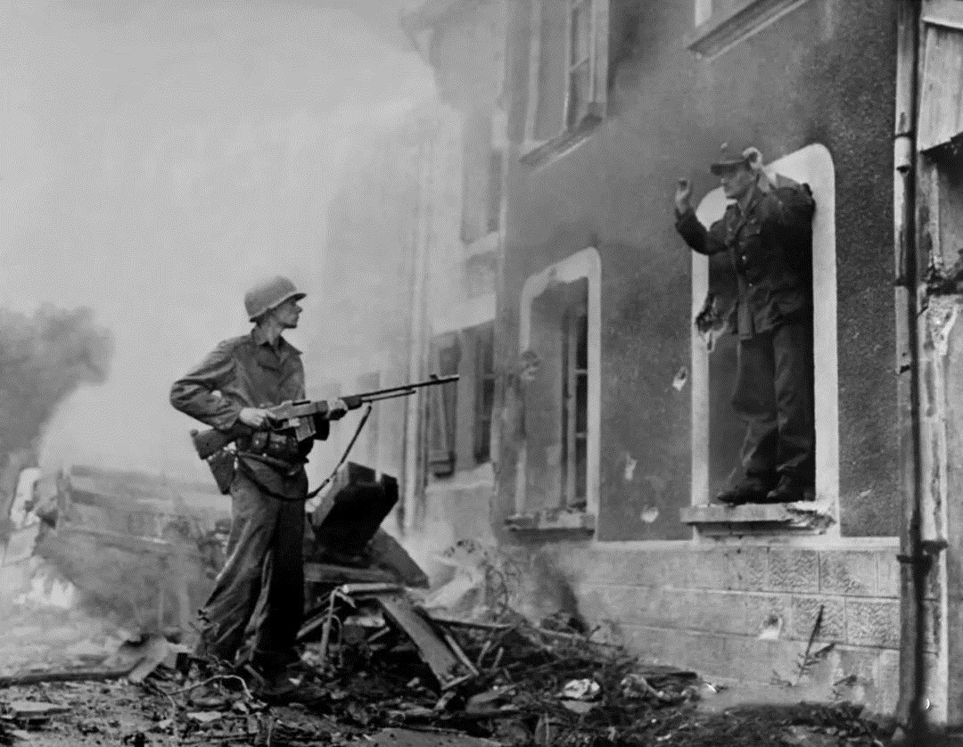 精选十五张罕见的二战老照片