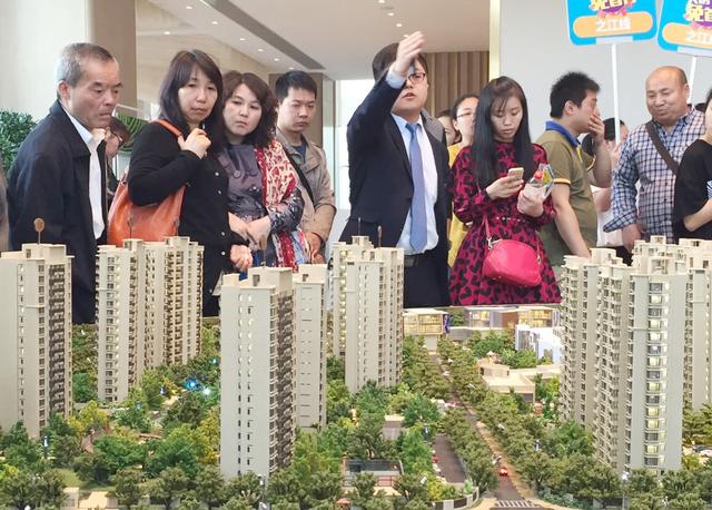 售楼处白姐爆内幕:为什么房价炒得越高,就越抢着买房