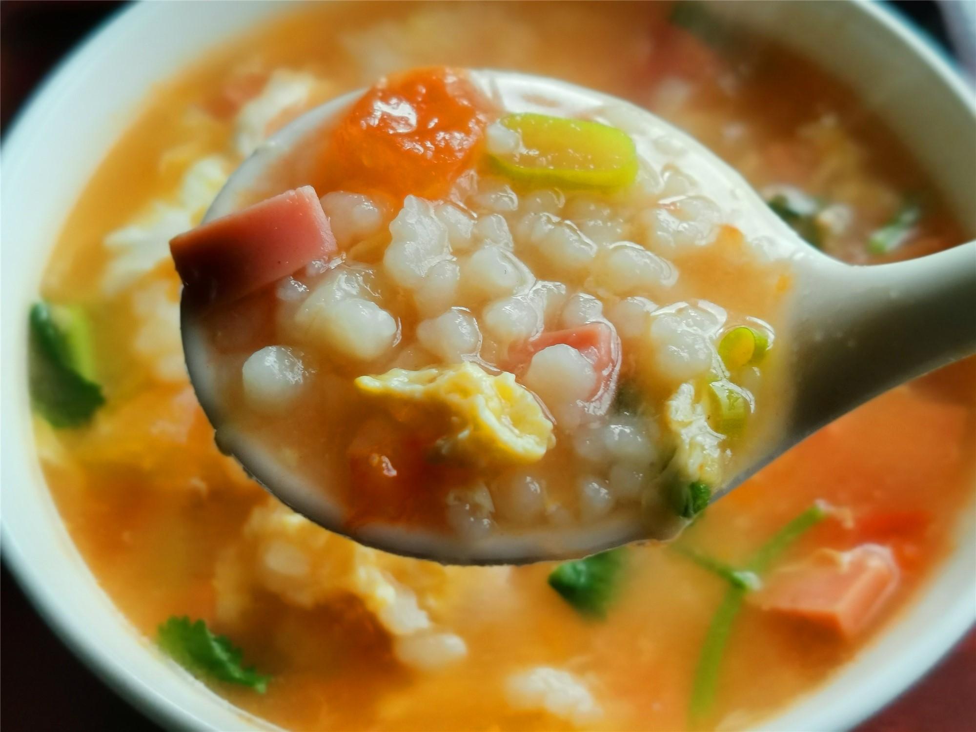 教你东北疙瘩汤做法,清淡开胃,营养暖身_火腿肠