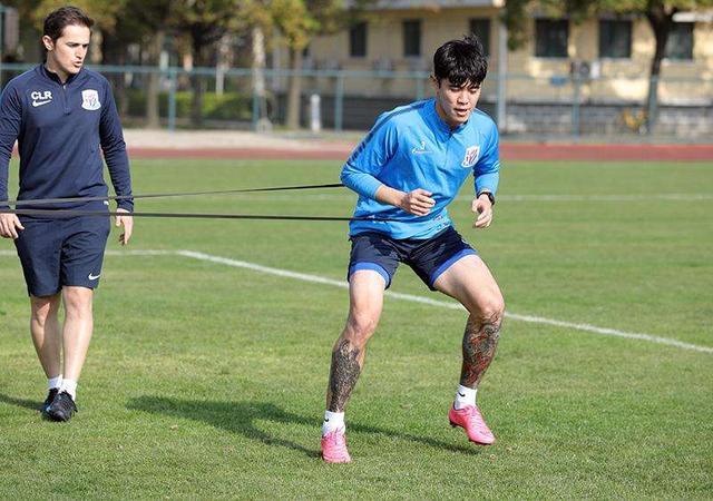 表现不佳未来或成离队第一人_李建滨