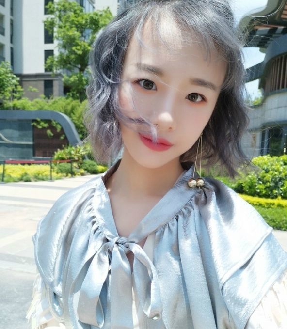 原创网红鼻祖阿沁单方面分手我就是不要这模范情侣的帽子也要揭穿你