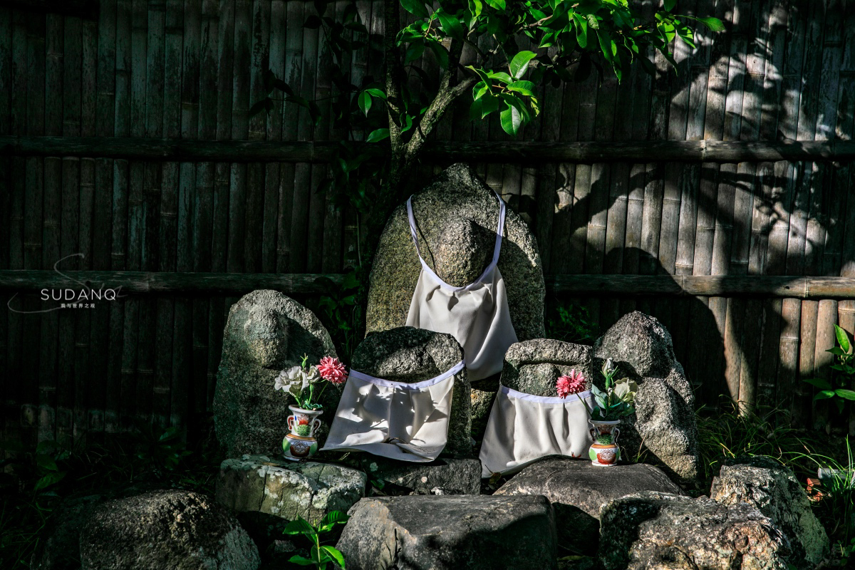 为何日本人会祀奉印度大黑天？参观日本寺院，游客发现西藏转经筒