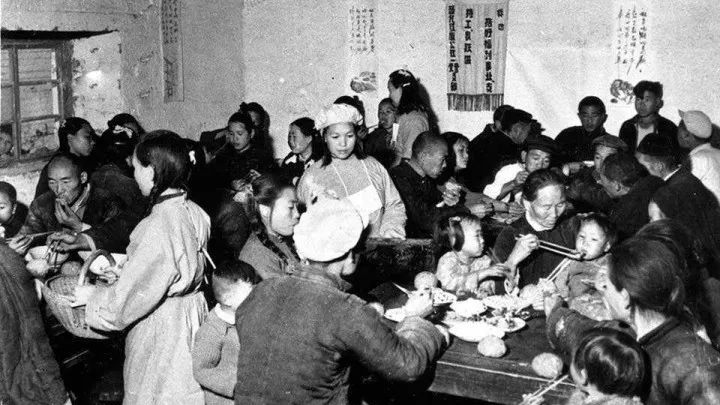 大锅饭年代图片