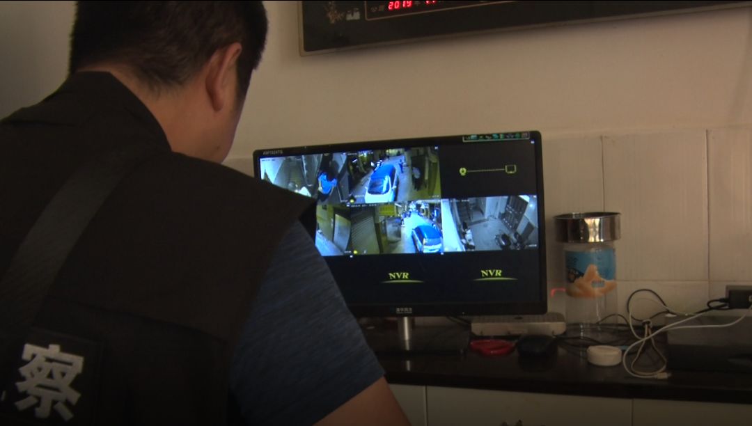 嫌疑人住所四周安装的高清监控摄像头.