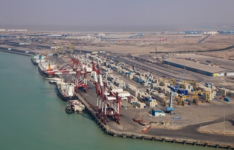 伊拉克最大的河港图片