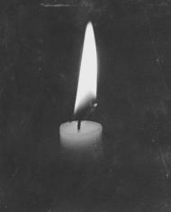 蜡烛黑白祭奠图片