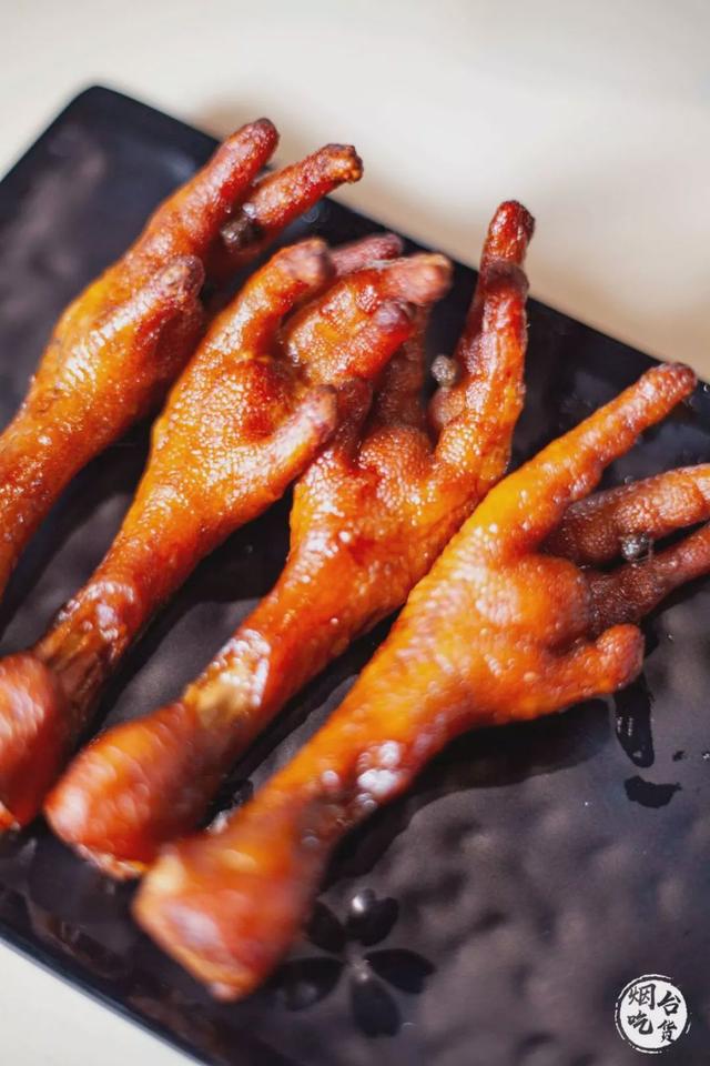 在烟台,大家下班不回家,居然都来这里_烧烤