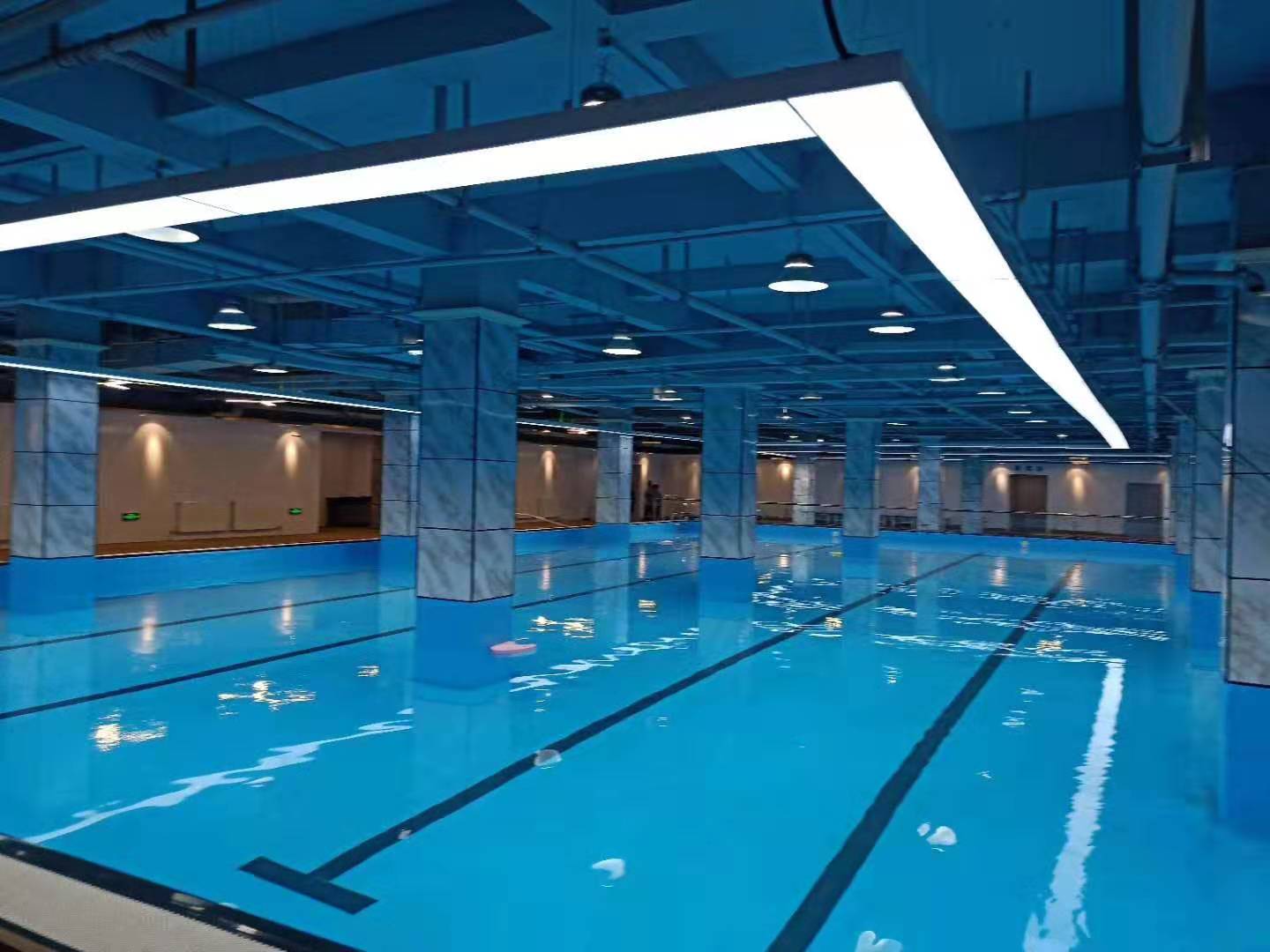 水深,防水,装饰,过滤,消毒进行区别化设计,可快速建造室内外游泳池