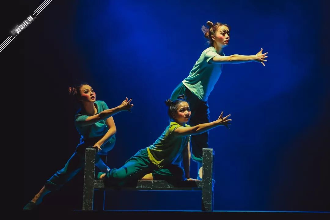 舞影图集四川师范大学舞蹈学院第五届博艺杯剧目创作表演大赛原创舞蹈