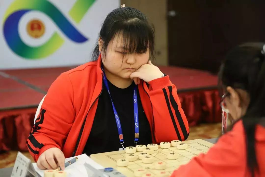    滑动查看下一张图片 >>撰文:张晓桐图片:唐润雨视频:董平