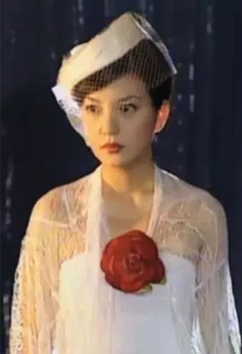 上海滩名媛时尚史,依萍背celine,如萍穿gucci,多的是你不知道的事!