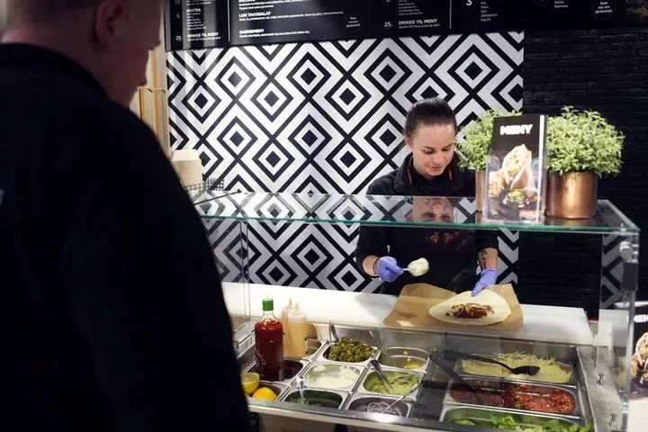 美国电动车越来越多未来加油站会消失吗