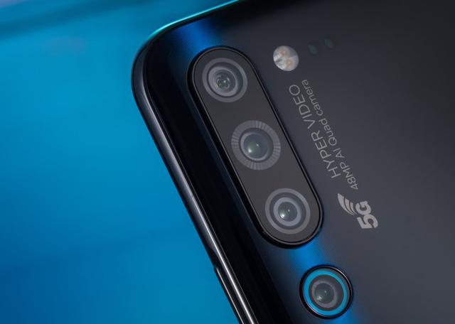 用200万像素的夜景专用安防级镜头搭配4800万像素主摄,加上联想z6 pro