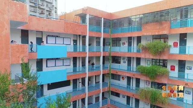 湖北名校武汉市江岸区模范路小学