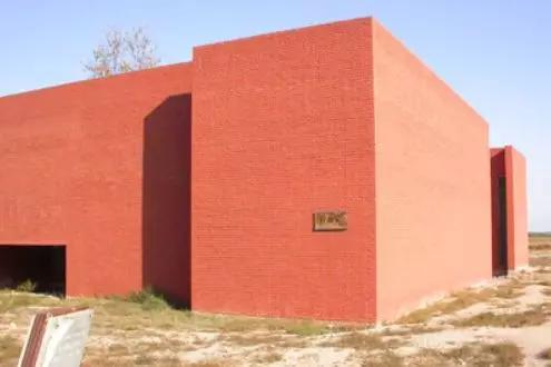 一批国内天价大腕画家搞出了国内最失败的建筑项目