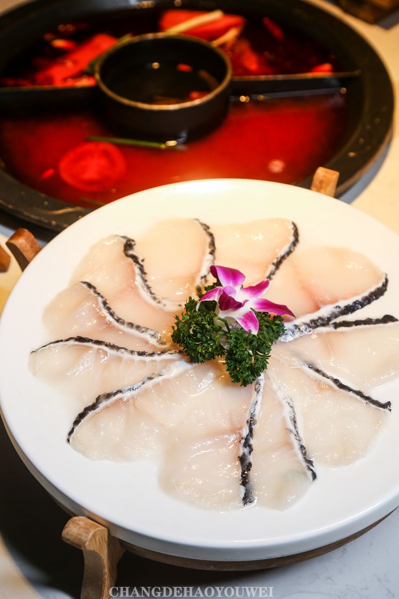 财鱼片也是很多人的心头肉,爽滑的鱼肉,还不用担心鱼刺,这样吃鱼才