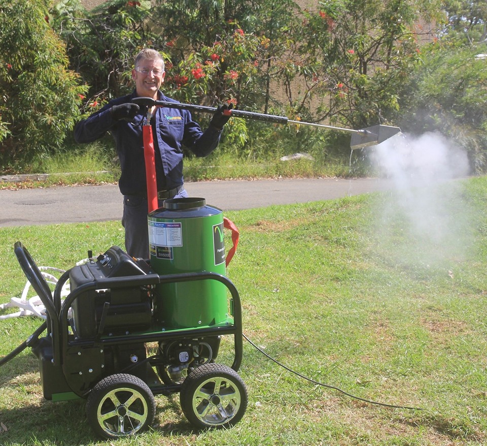 澳大利亚的一家公司从2013年就开始推出蒸汽除草设备,包括手持,驾驶等