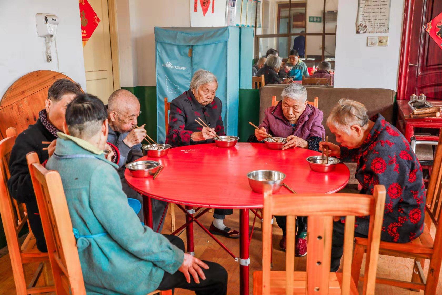 养老院里养老不是所有老人的生活都是诗和远方