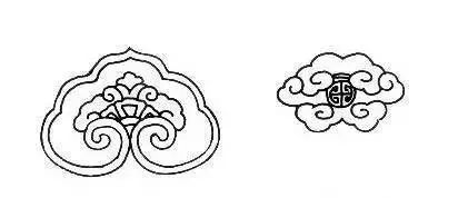 云头纹又称"如意云",其形状犹似下垂的如意,是一种典型的云纹瓷器装饰