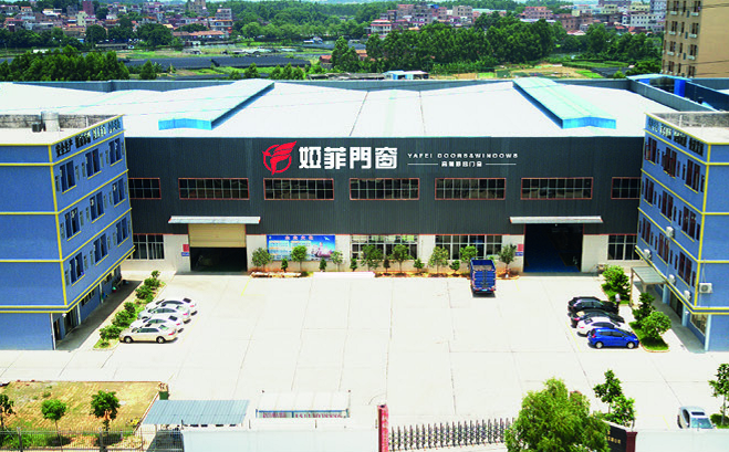 门窗十大品牌与勤劳的娅菲人共同见证品牌态度