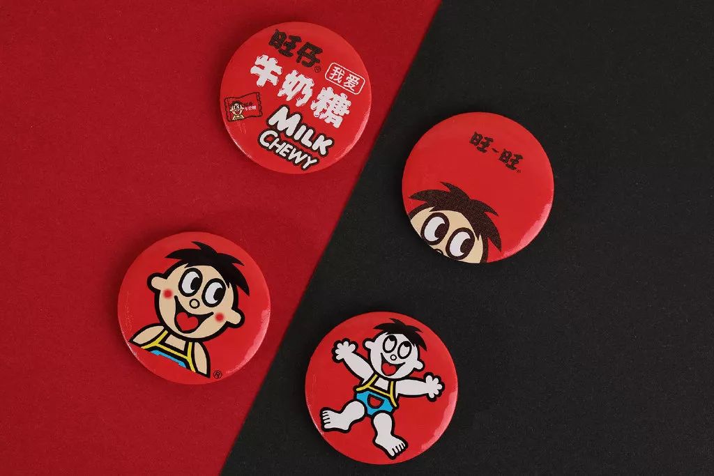 懒人沙发透明的材质里面塞满了旺仔小馒头不仅看着可爱到爆炸甚至还有