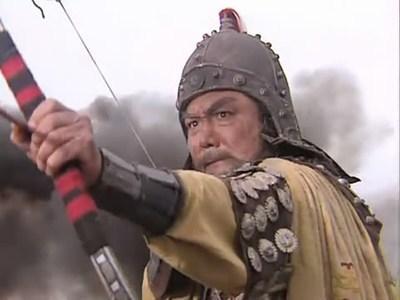 长沙之战时以高龄之躯与关羽大战100余回合仍不分胜负,若非关羽用计