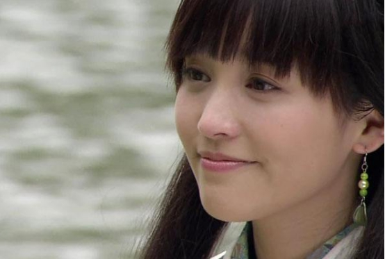 她是林俊杰的小师妹,凭《十八岁的天空》走红,如今却嫁不出去?_金莎