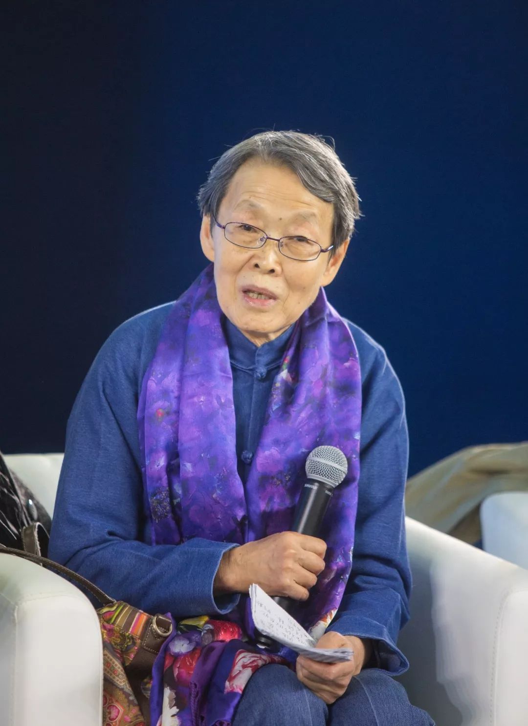 赵园,1945年生,河南尉氏人.