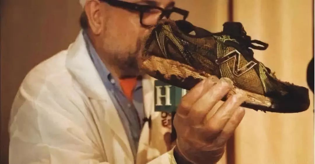 会玩球鞋脏了臭了不要洗穿去美国说不定还能赢得2500美元