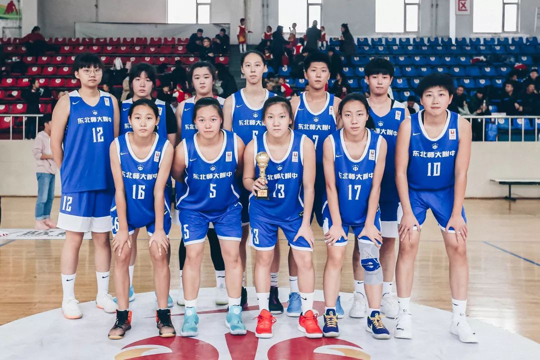 耐高显微镜场均得分全国第二的东北师大附中女篮全力冲向分区赛
