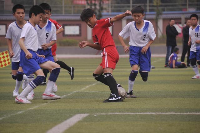 高县2019第三届中小学校园足球联赛开赛
