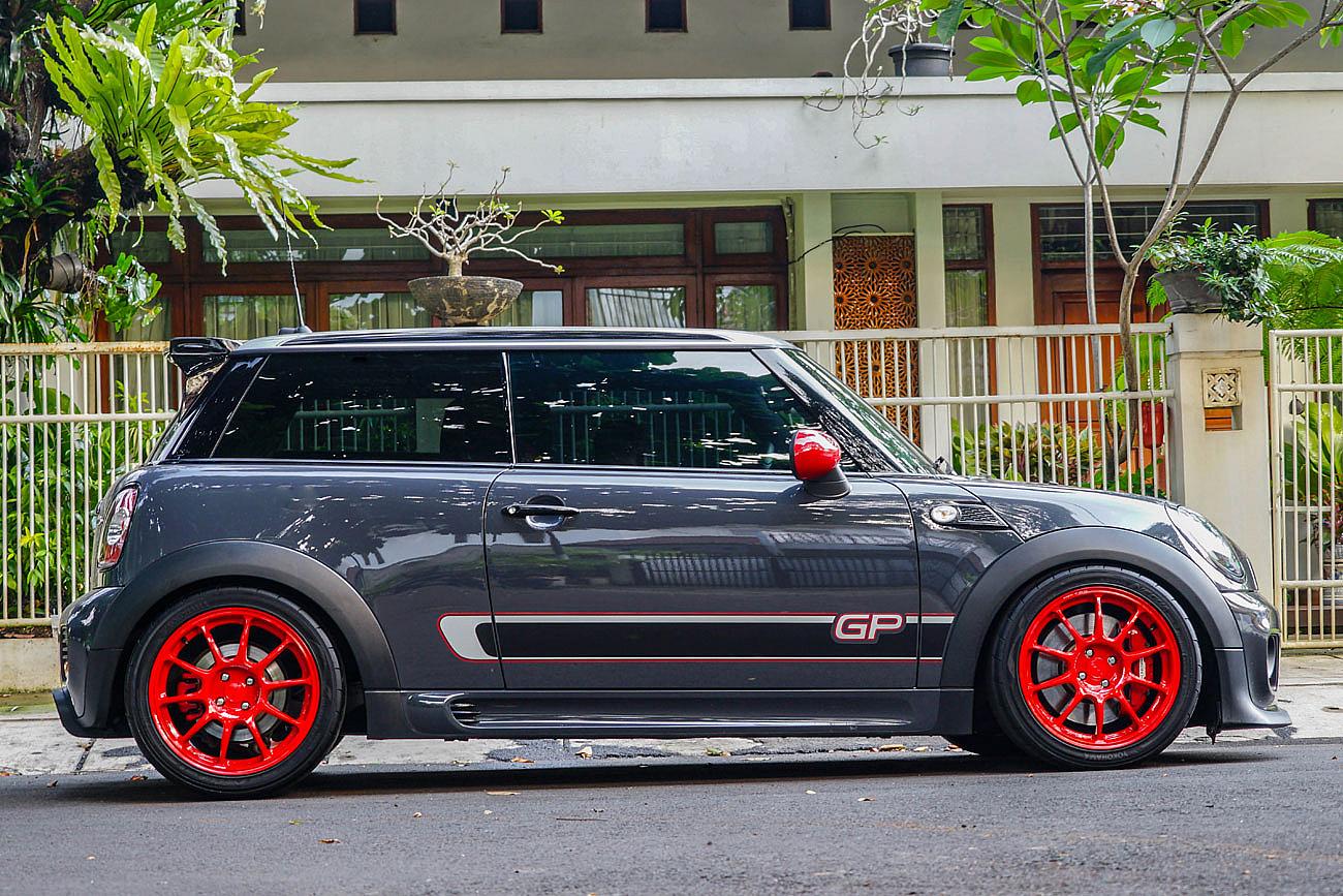 minicooperr56轮毂改装案例raysvolkracingze40