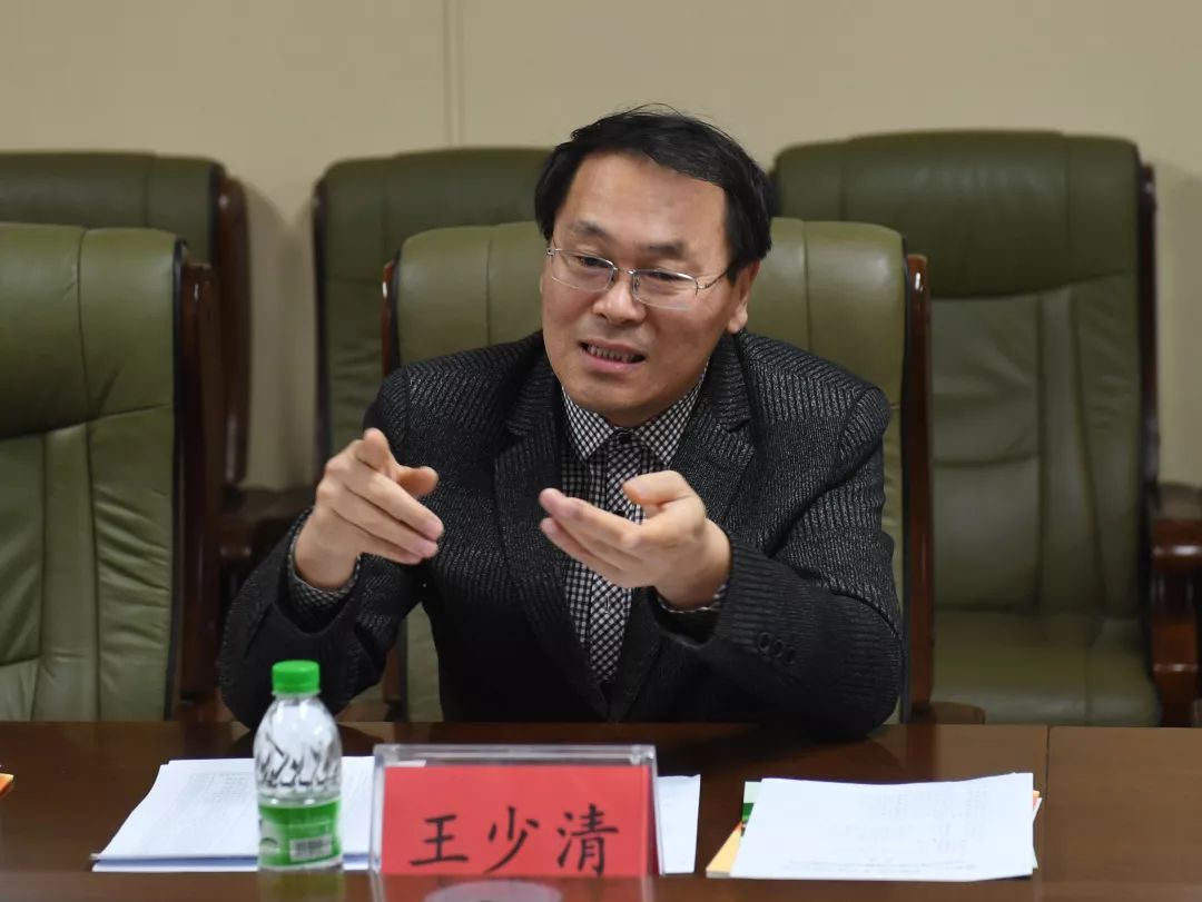 东风中学我校与八一农大共建高水平社团及优秀生源基地