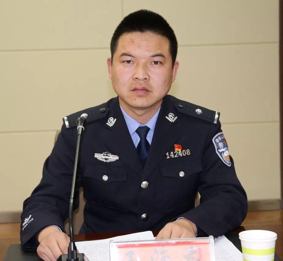 镇原县召开全县集中整治报废机动车大会战新闻发布会