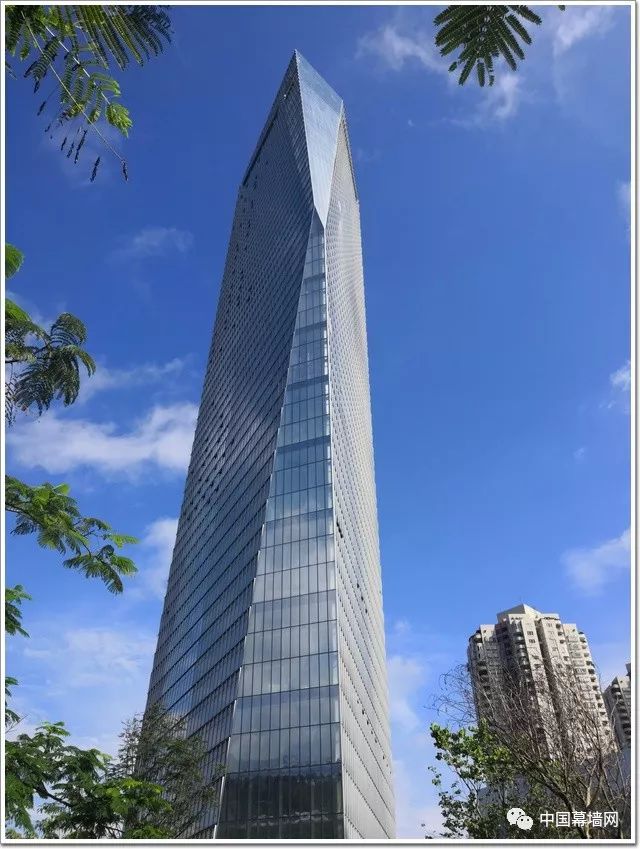 【工程】深圳华桥城总部大厦,方大操刀幕墙工程顺利入围"最喜爱幕墙