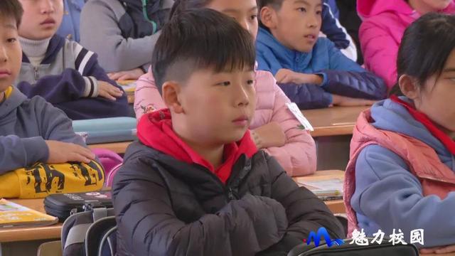 南京市百家湖小学开展五年级家长学校之家长开放日