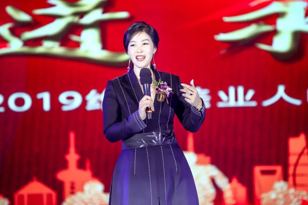 奋力前进 永无止境,泓姿·维娜2019美业人峰会(殷素华,韩秀丽团队)