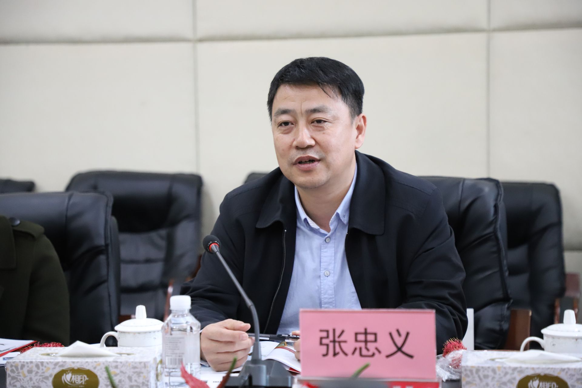 张忠义表示,三一集团是国内重型机械企业的标杆,三一工学院的产教融合