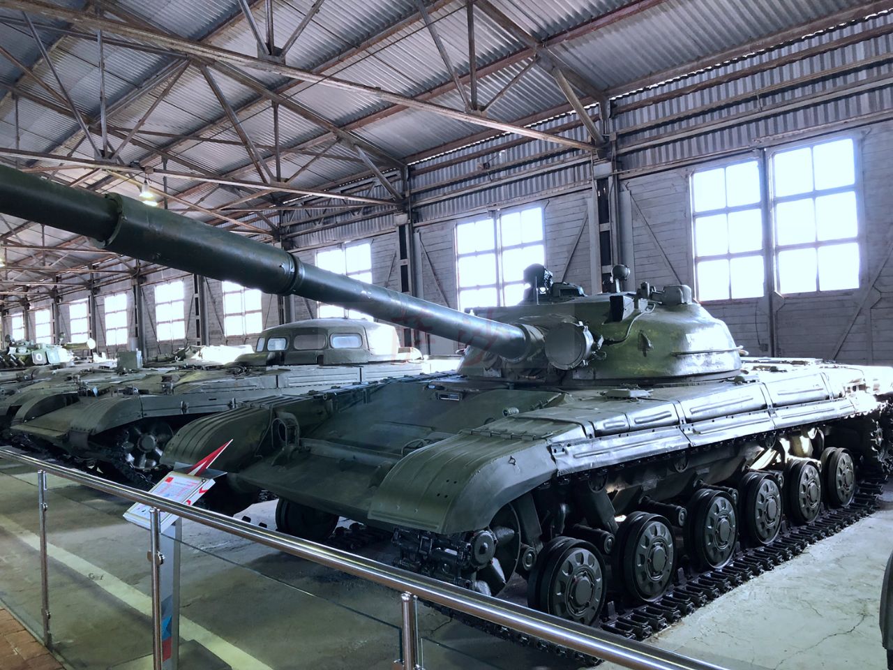 让西方颤抖20年的纸老虎苏联t64坦克