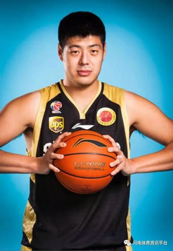 山东男篮昔日两将,正式加盟安徽_杨越