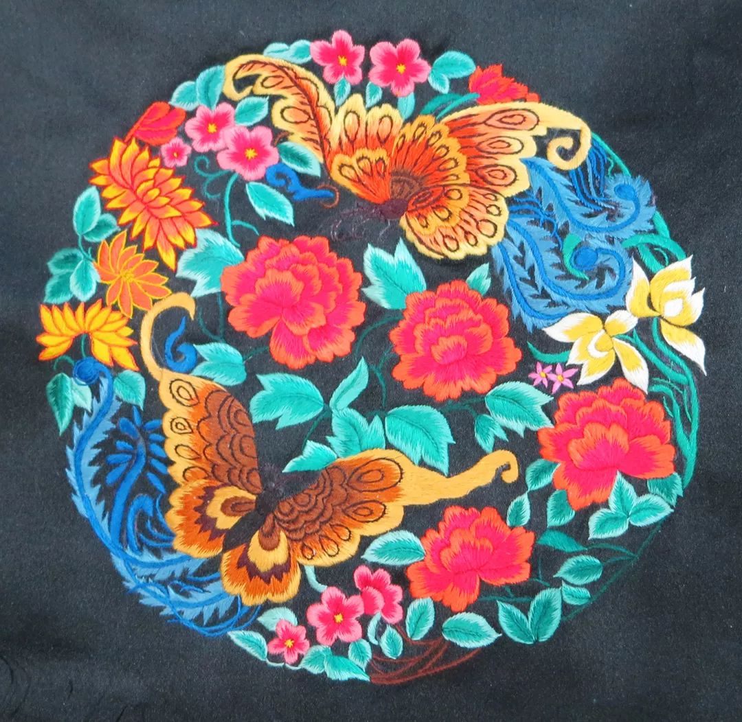 全市蒙古族刺绣技艺比赛圆满落幕