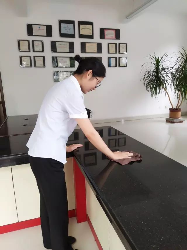 物业客服管家的一天