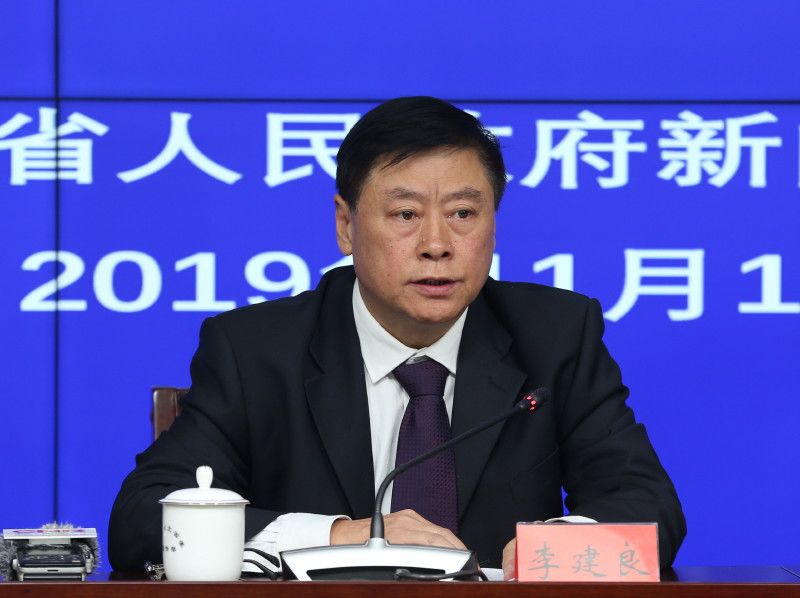 李建良副厅长致发布词袁金辉调研员主持发布会记者提问发布会现场11月
