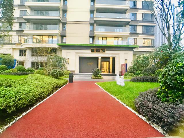 寰宇江山实景拍摄寰宇江山由此而来,他将为赤水呈现以现代手法演绎