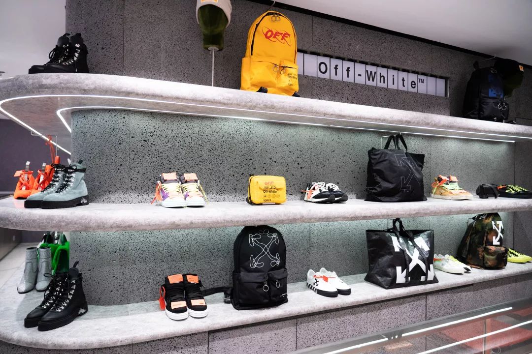 独具一格的offwhite登陆海港城秋冬系列首发